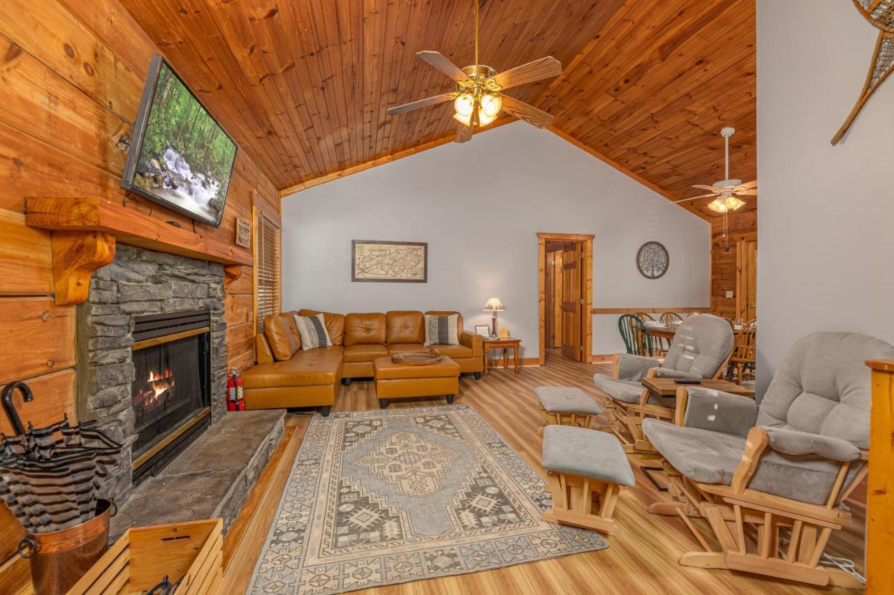 Firefly Hollow Cabin - Smoky Mountains - Soaky Mountain Water Park - Sevierville Convention Center Pigeon Forge Eksteriør bilde